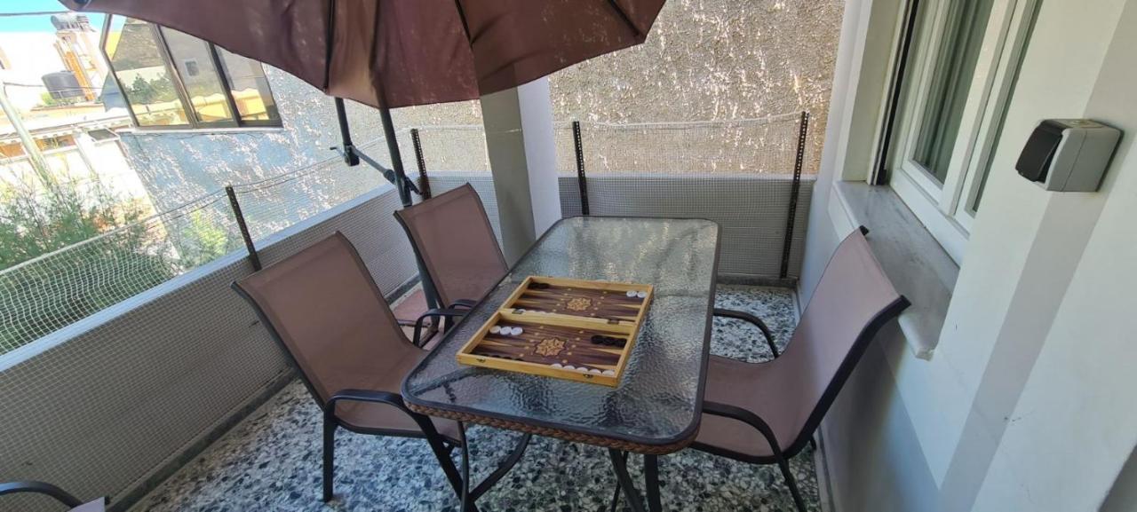 Μοντέρνα Εξοχική Κατοικία Στην Κωμη Komi  Buitenkant foto